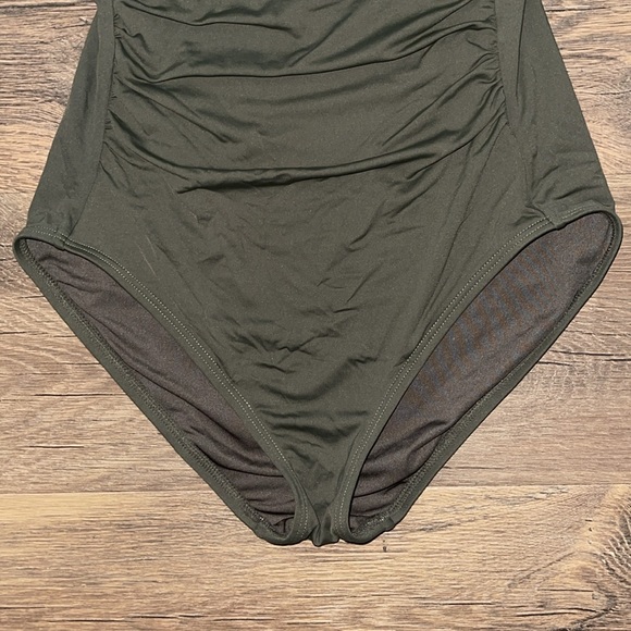 Michael Kors one piece / Olive Green (8) - Picture 4 of 7